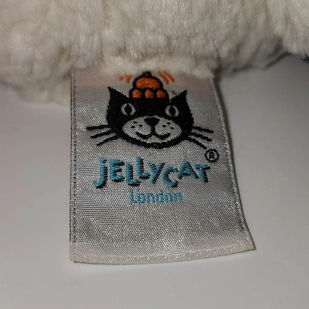 Jellycat Bashful Cream Bunny Plushy - Picture 8 of 13